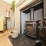 Bar Cottage-city Views-sleeps 5 Vakantiehuis