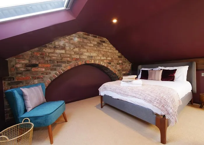 Bar Cottage-city Views-sleeps 5 * York