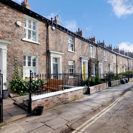 Сasa de vacaciones Bar Cottage-city Views-sleeps 5 York