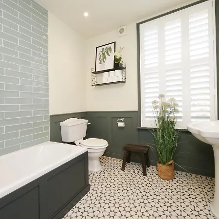 Ferienhaus Bar Cottage-city Views-sleeps 5